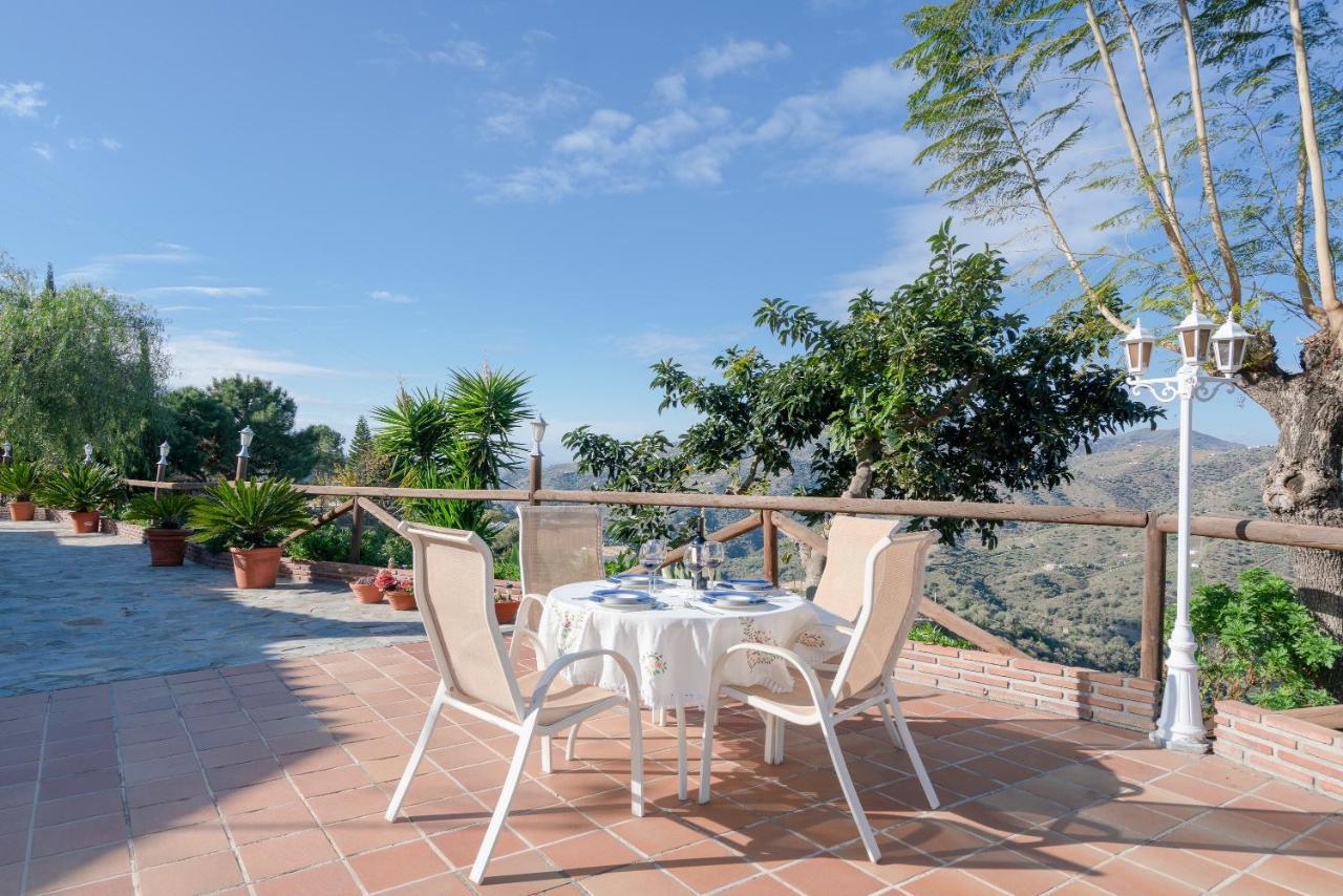Villa Cortijo La Rijana Sayalonga Exterior foto